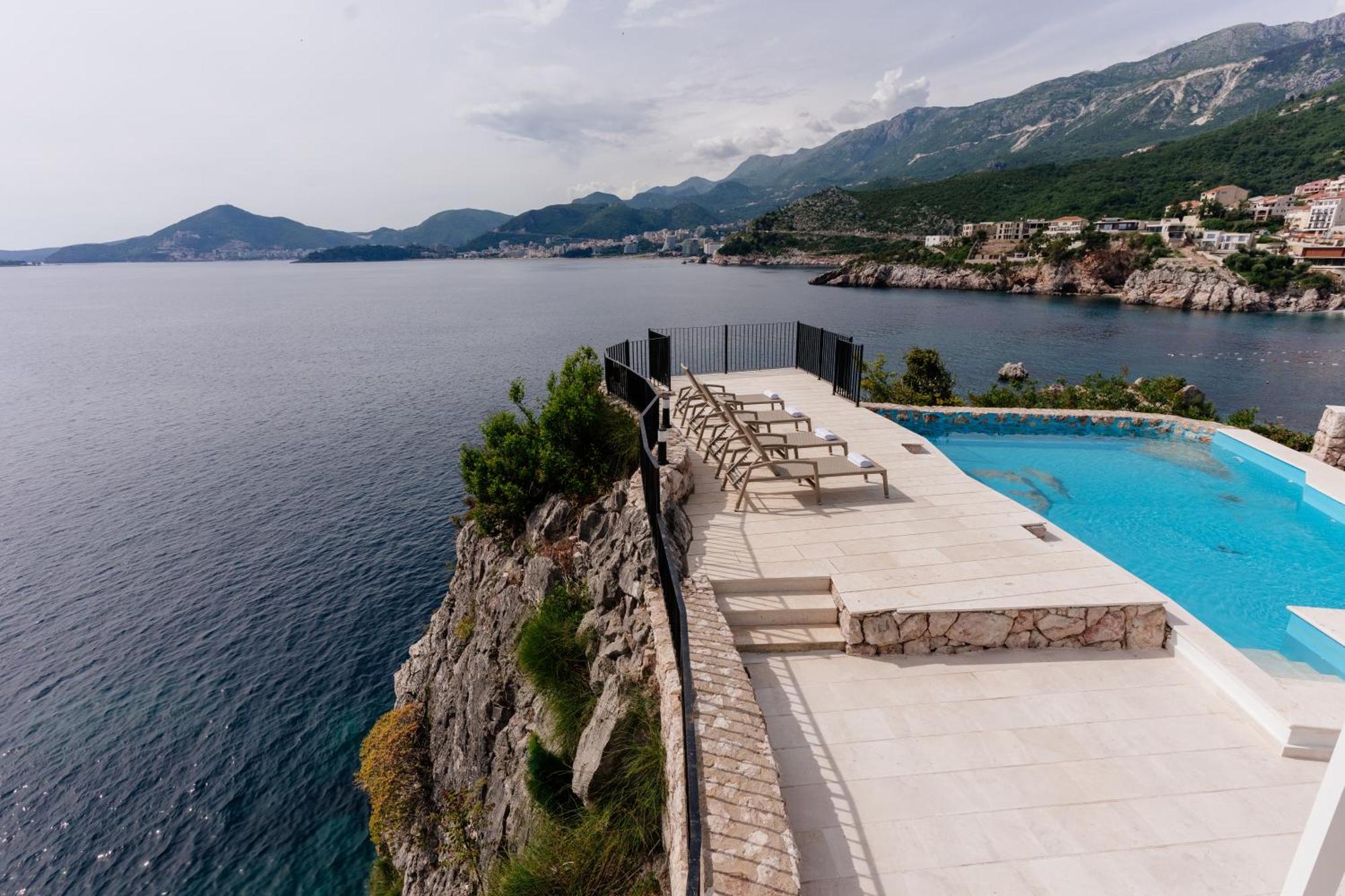 Blanche Cliff Apartments Sveti Stefan Esterno foto