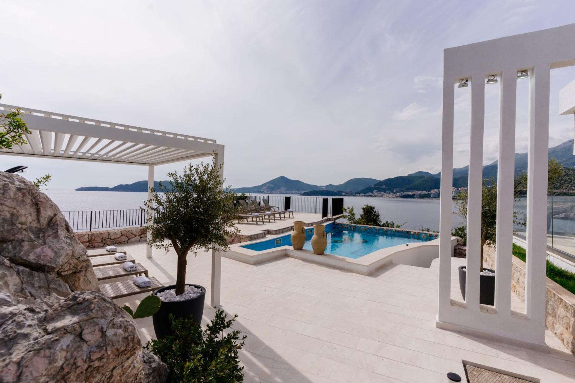 Blanche Cliff Apartments Sveti Stefan Esterno foto