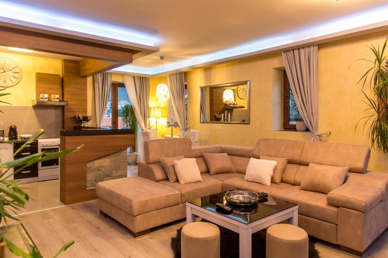 Blanche Cliff Apartments Sveti Stefan Esterno foto